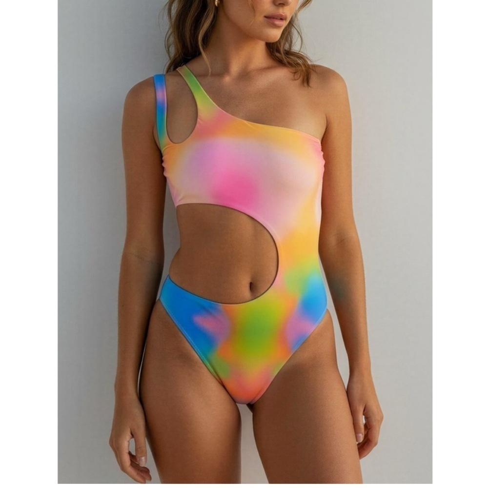 FRANKIES BIKINIS Makie One Piece Swim, Serotonin- Size XL